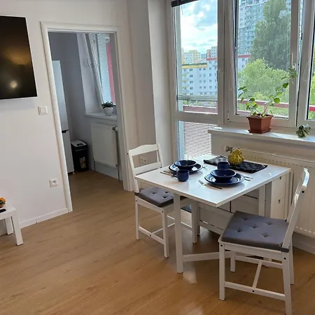 Apartment The White Nest Near Center *