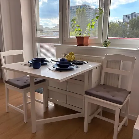 The White Nest Ac & Balcony
